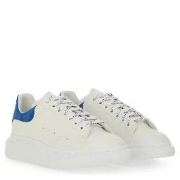 OVERSIZED LEATHER SNEAKER