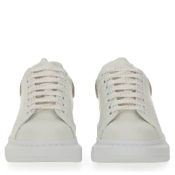 OVERSIZED SNEAKER