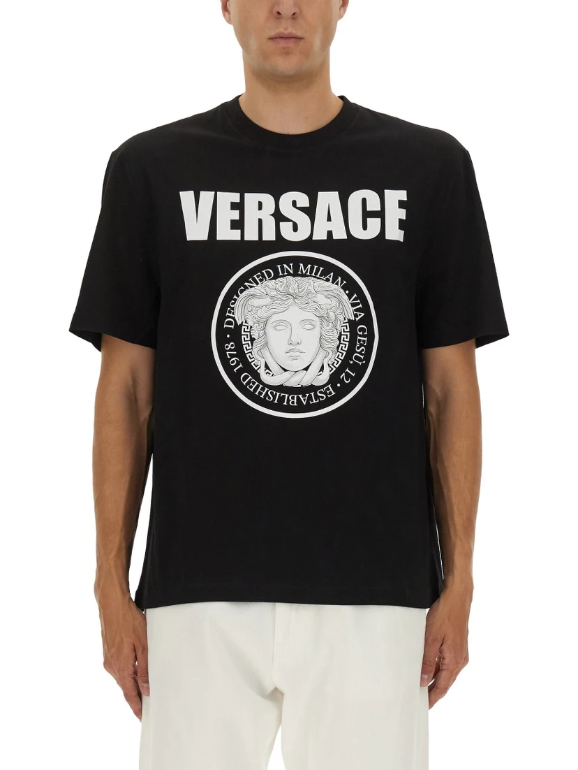 T-SHIRT WITH LOGO