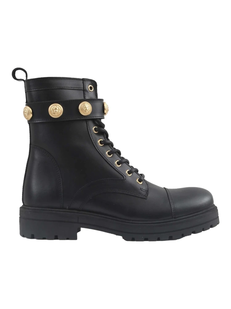 AMPHIBIAN WITH LACES