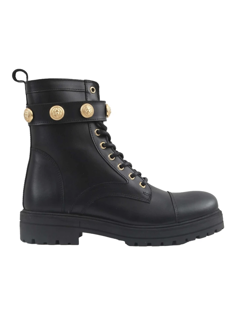 AMPHIBIAN WITH LACES