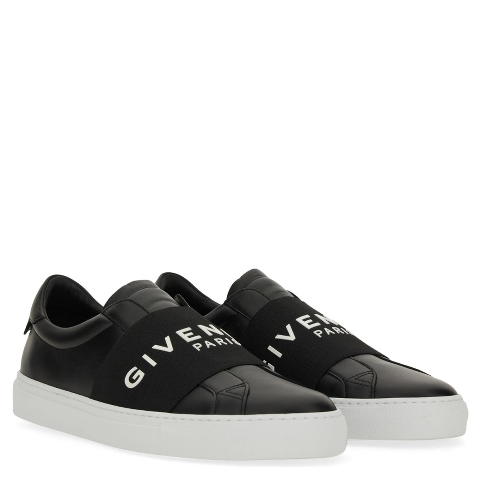 LOW TOP SNEAKER WITH LOGO