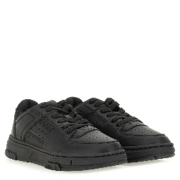 SNEAKER WITH MESH DETAILS