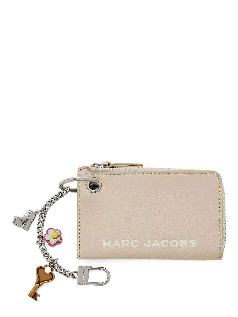 ZIPPERED WALLET WITH PENDANT