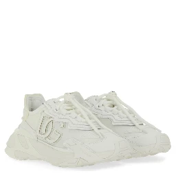 SNEAKER WITH LOGO