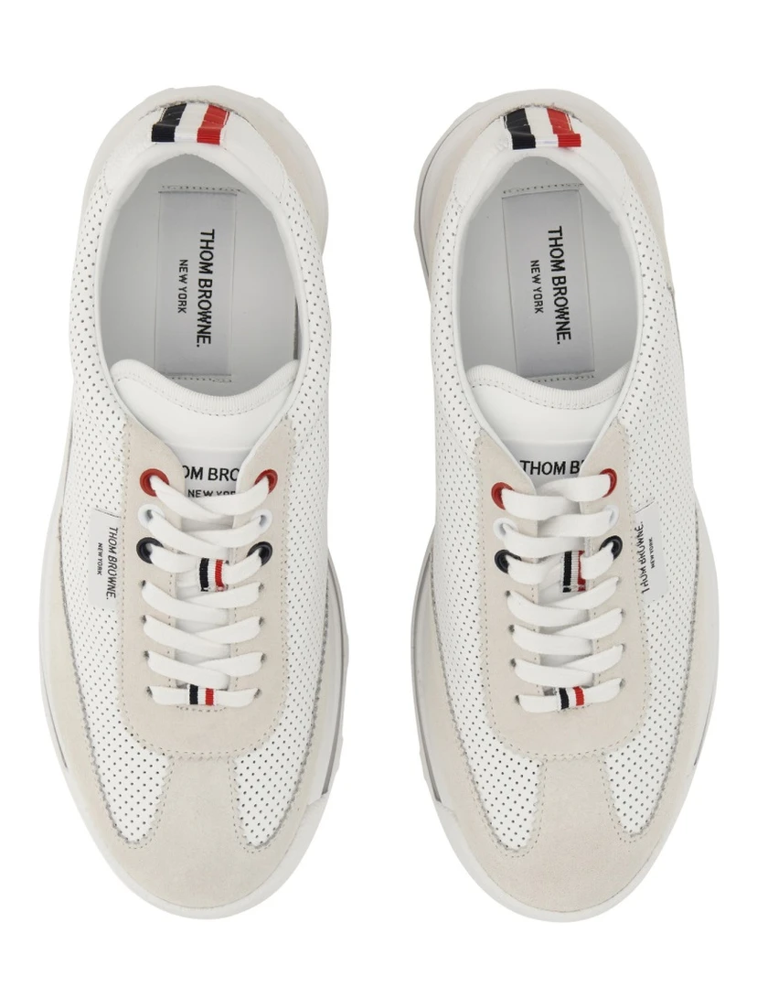 TECH RUNNER SNEAKER