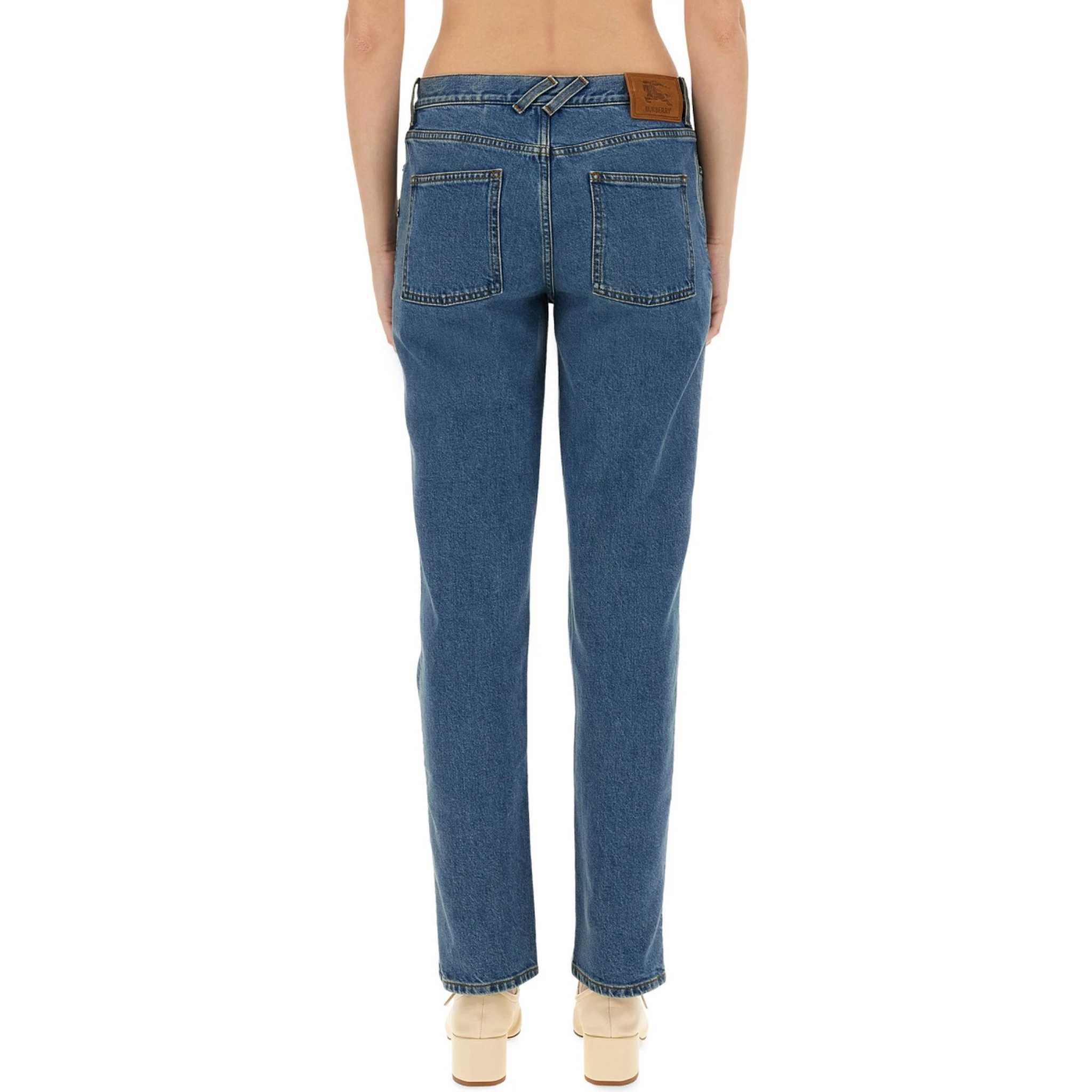 STRAIGHT FIT JEANS