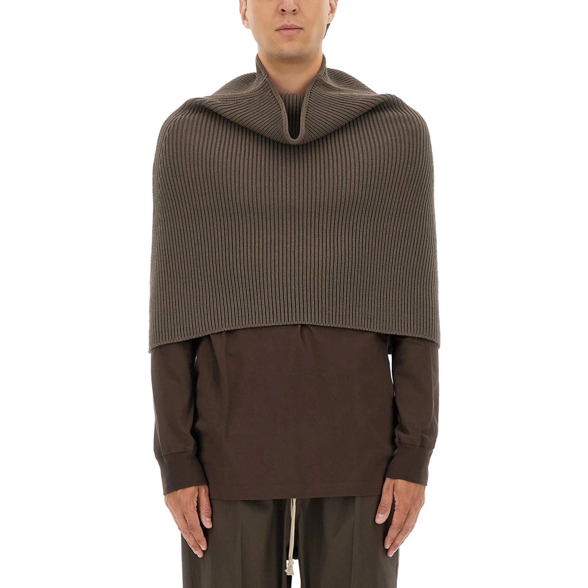KNITTED CAPE