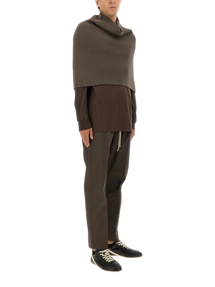 KNITTED CAPE