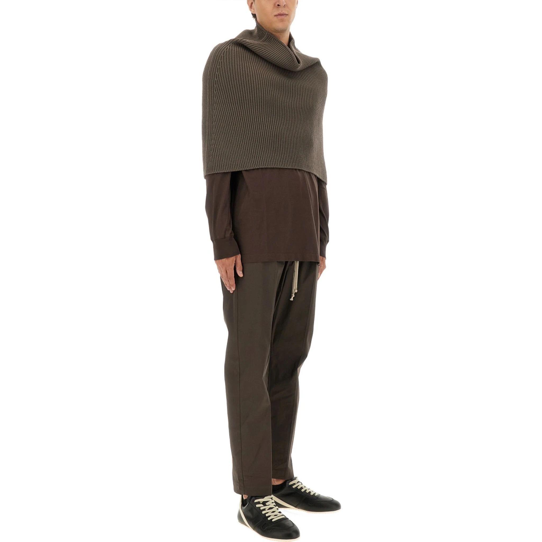 KNITTED CAPE