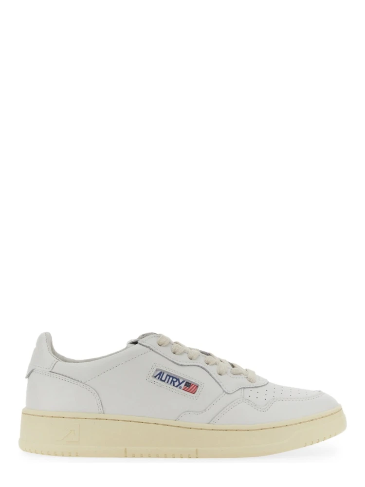 MEDALIST LOW SNEAKER alternative