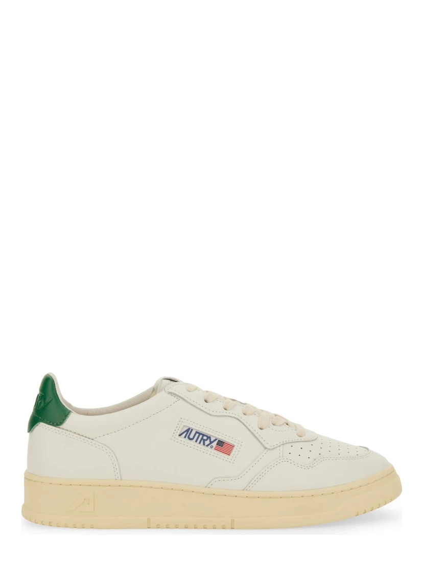 MEDALIST LOW SNEAKER