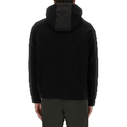 ZIP SWEATSHIRT.