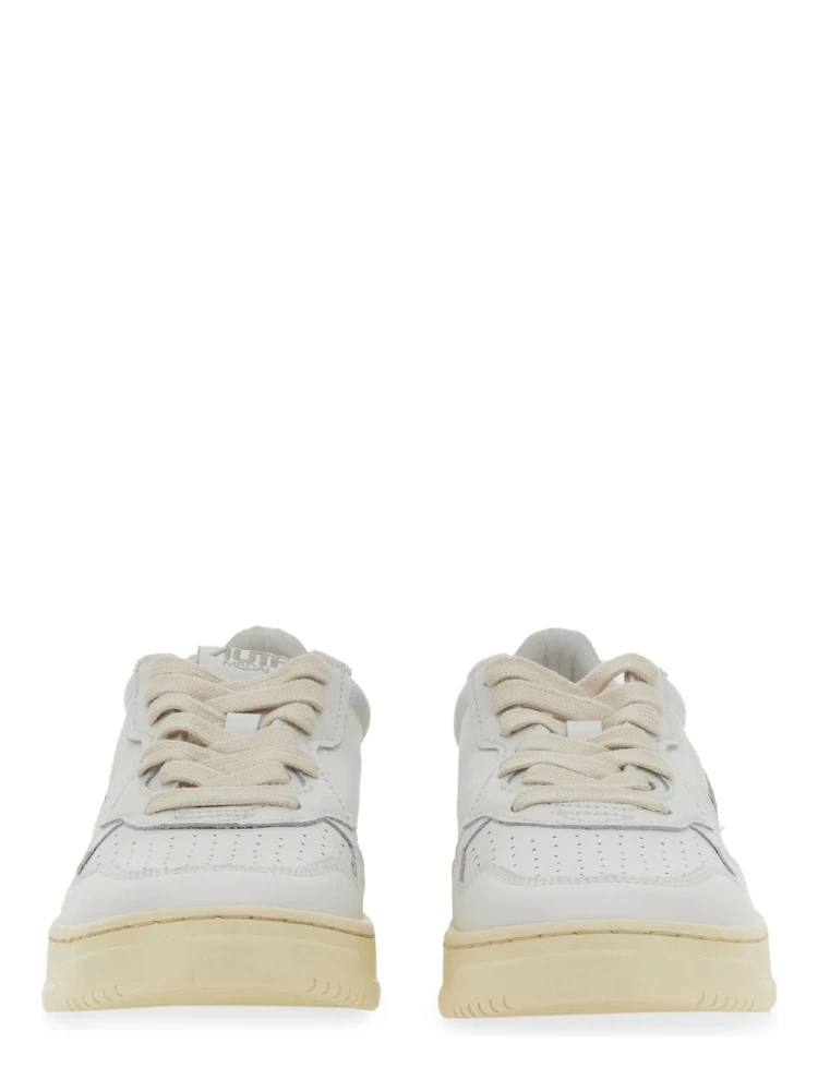 MEDALIST LOW SNEAKER alternative