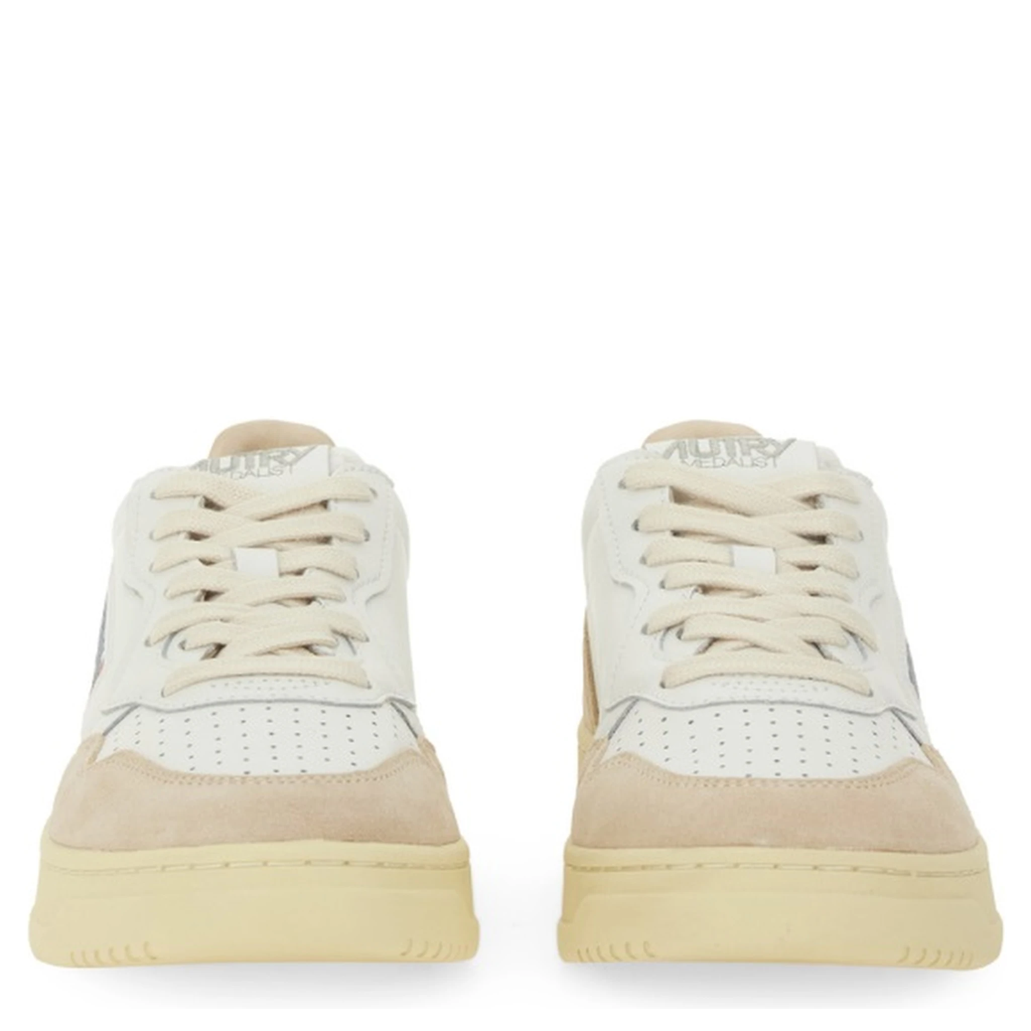"MEDALIST LOW" SNEAKER