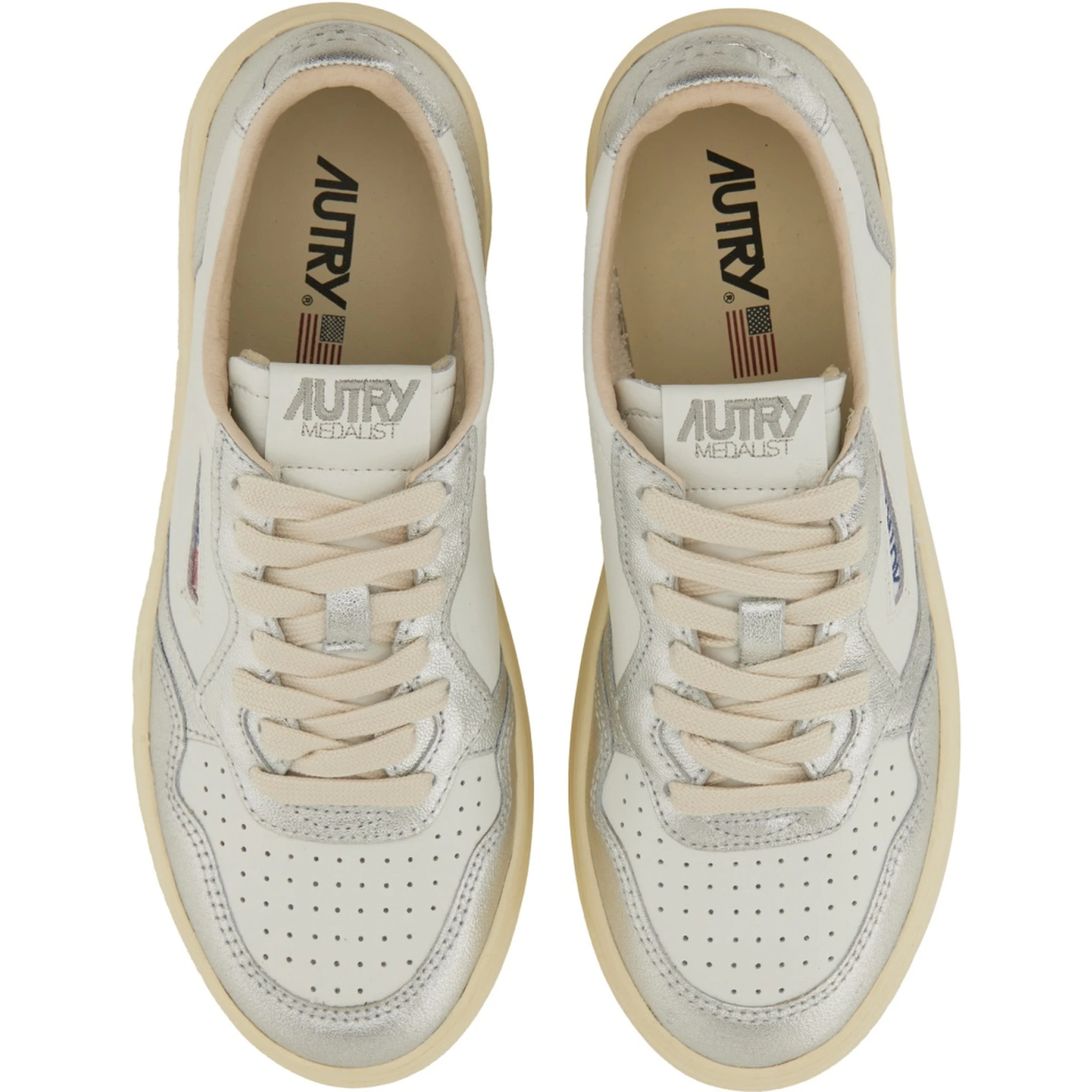 MEDALIST LOW SNEAKER