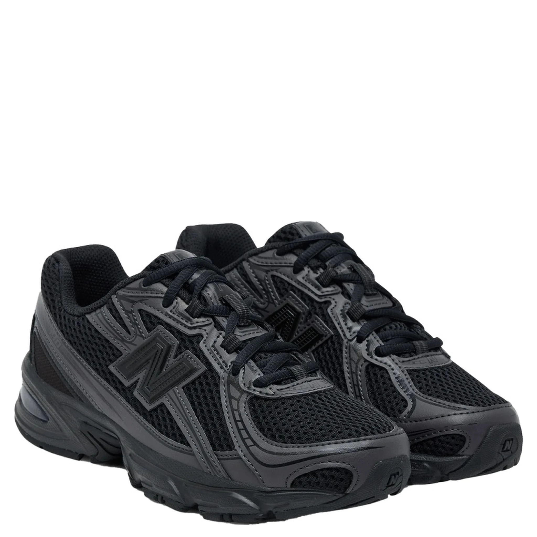 SNEAKER WITH LOGO