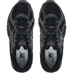SNEAKER WITH LOGO