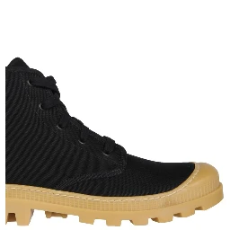 HIKING BOOT