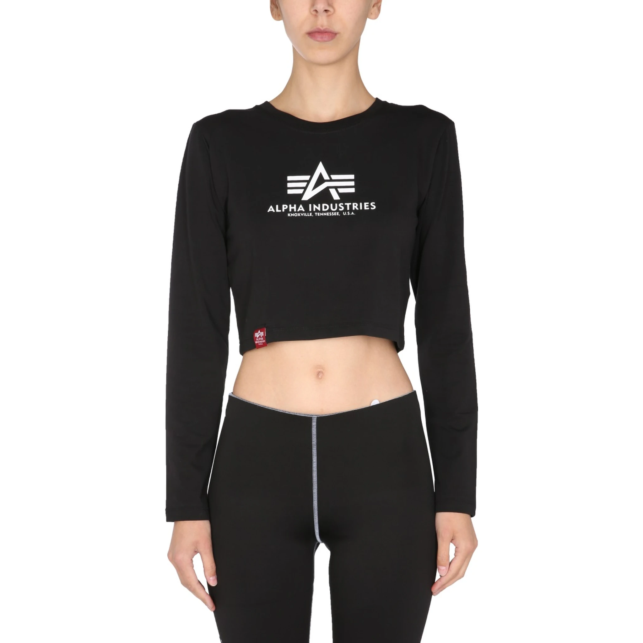 CROPPED FIT T-SHIRT