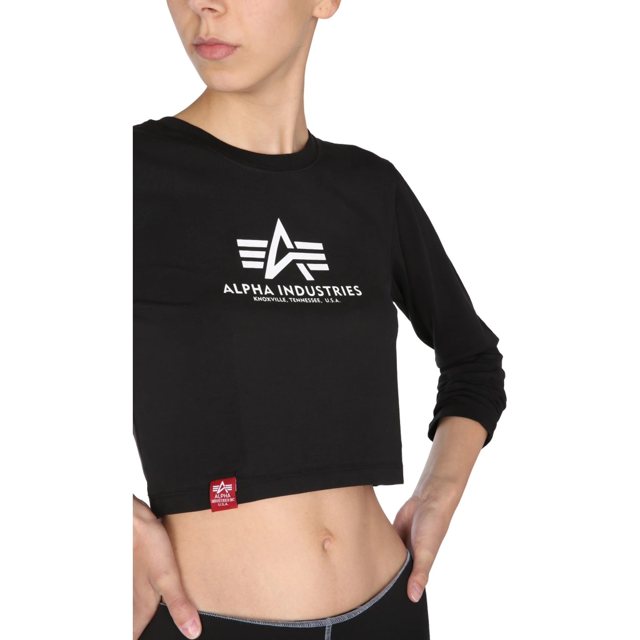 CROPPED FIT T-SHIRT