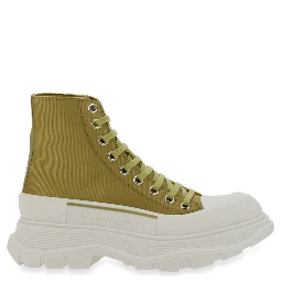 SNEAKER TREAD SLICK