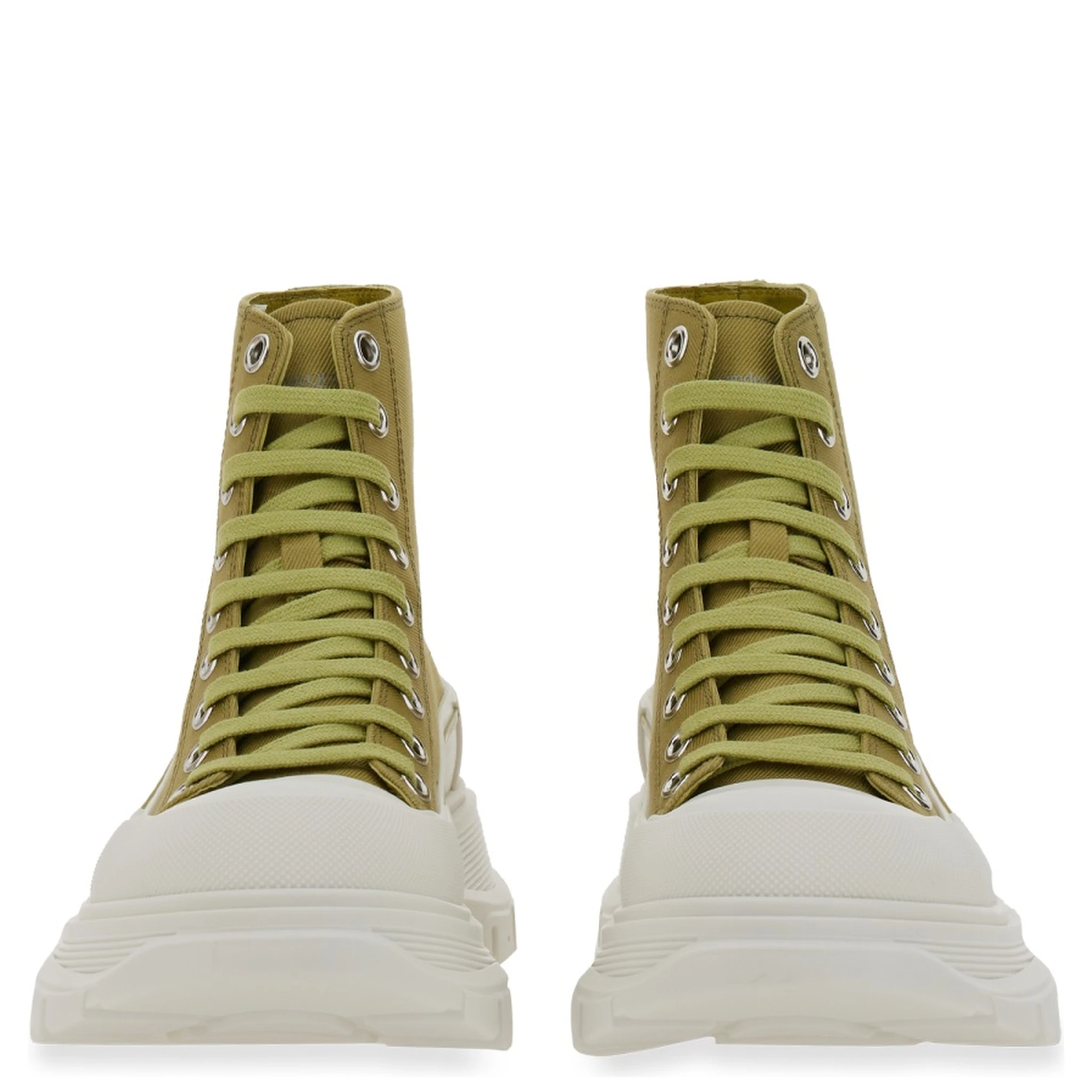 SNEAKER TREAD SLICK