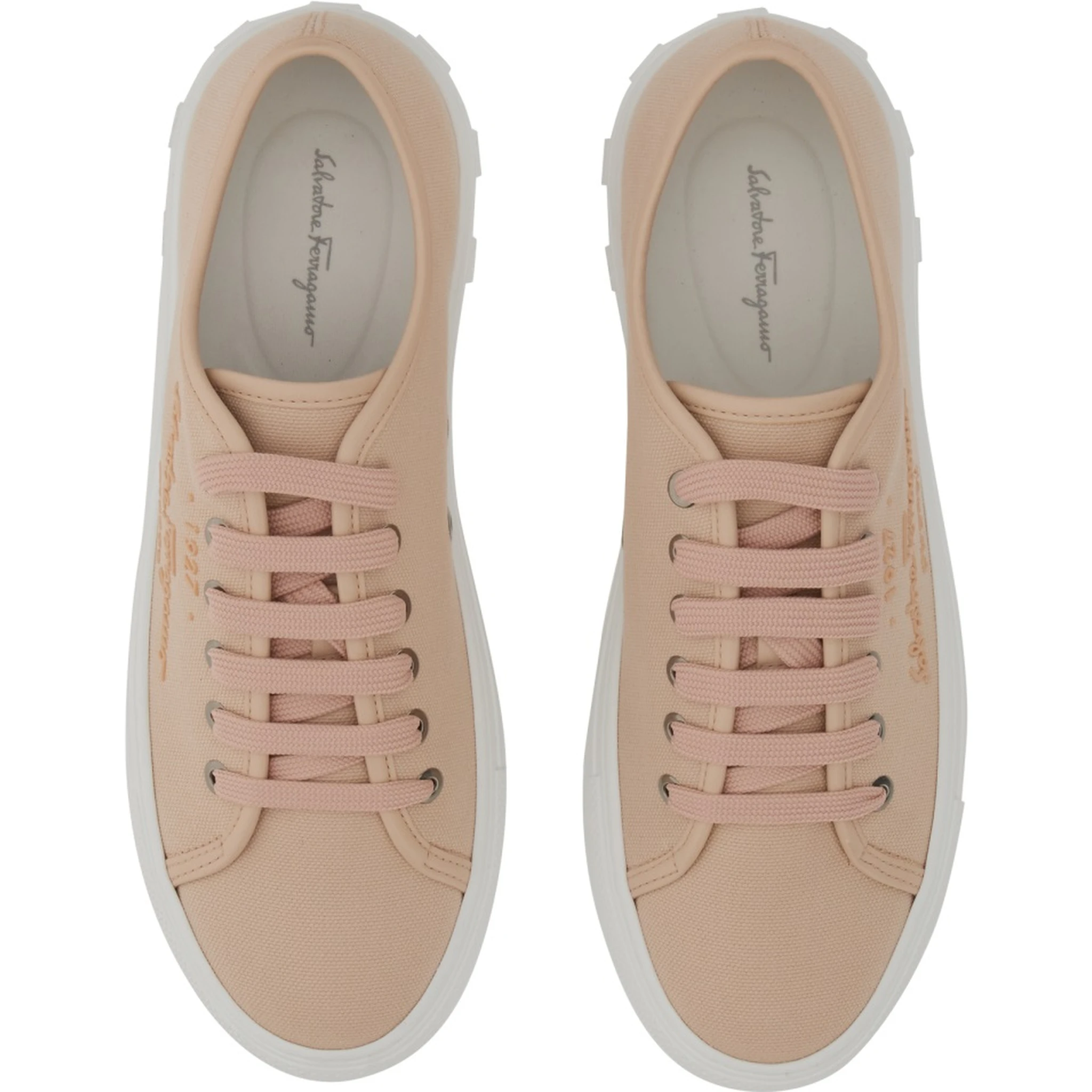 SNEAKER WITH LOGO