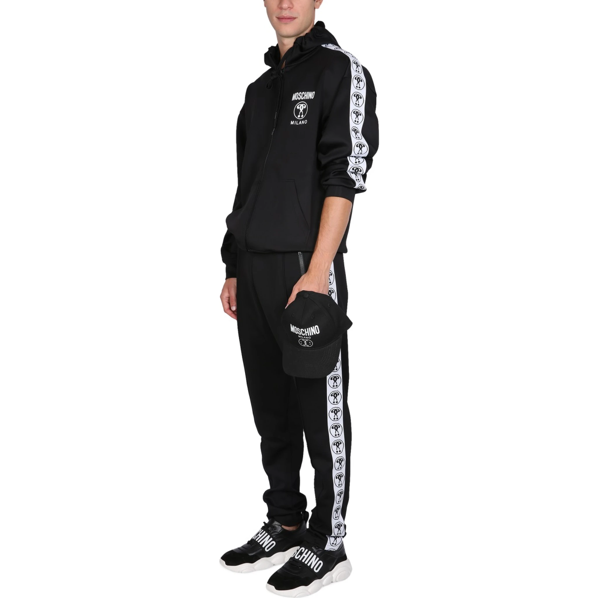 JOGGING PANTS