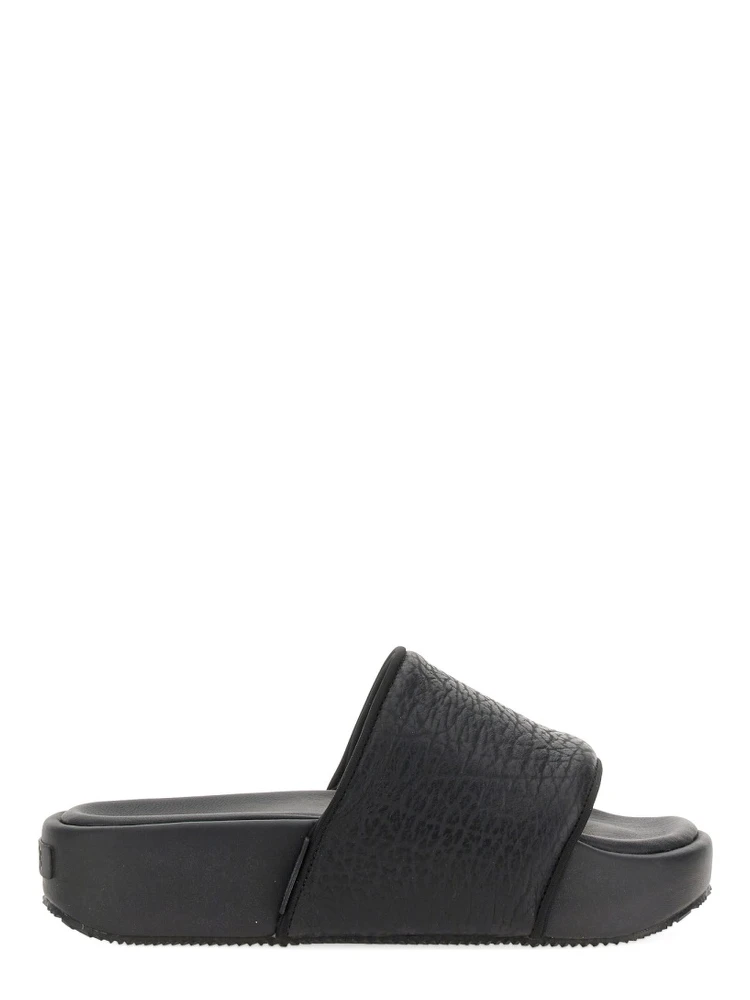 SLIDE SANDAL