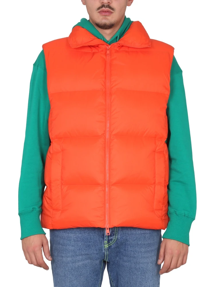 VESTS WITH LOGO