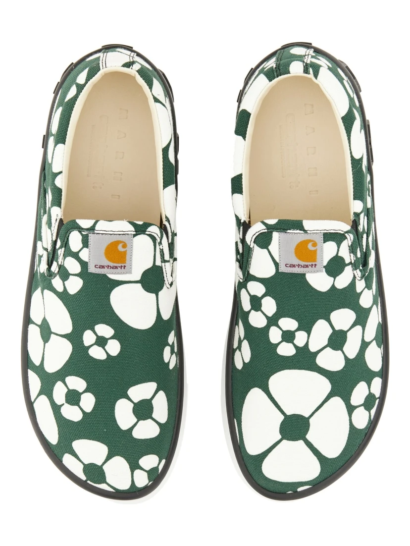 sneaker slip on