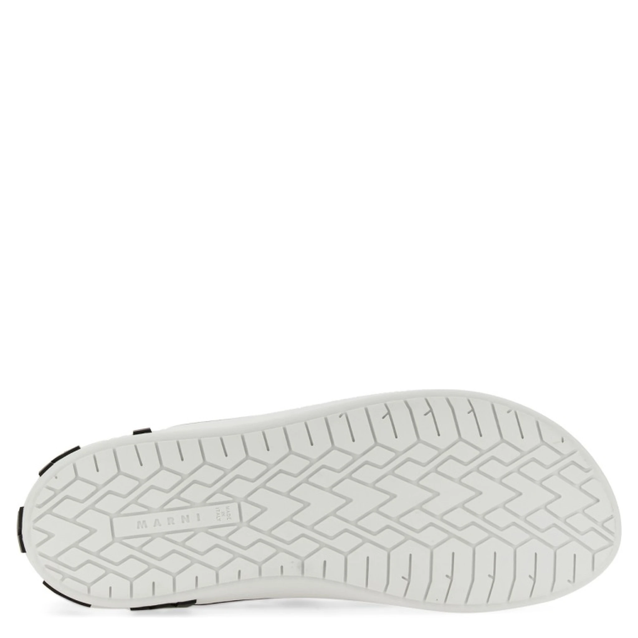 sneaker slip on