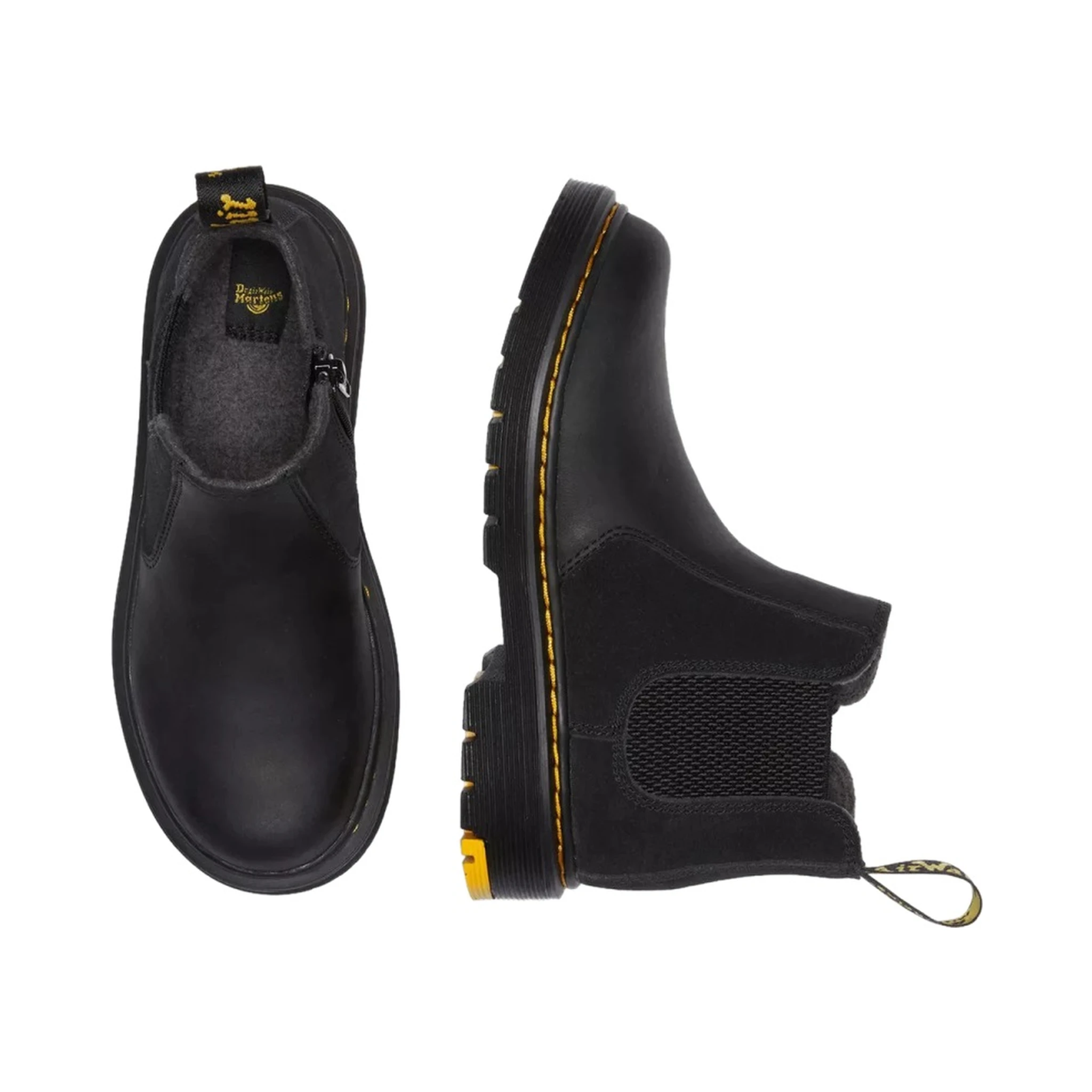 CHELSEA BOOTS.