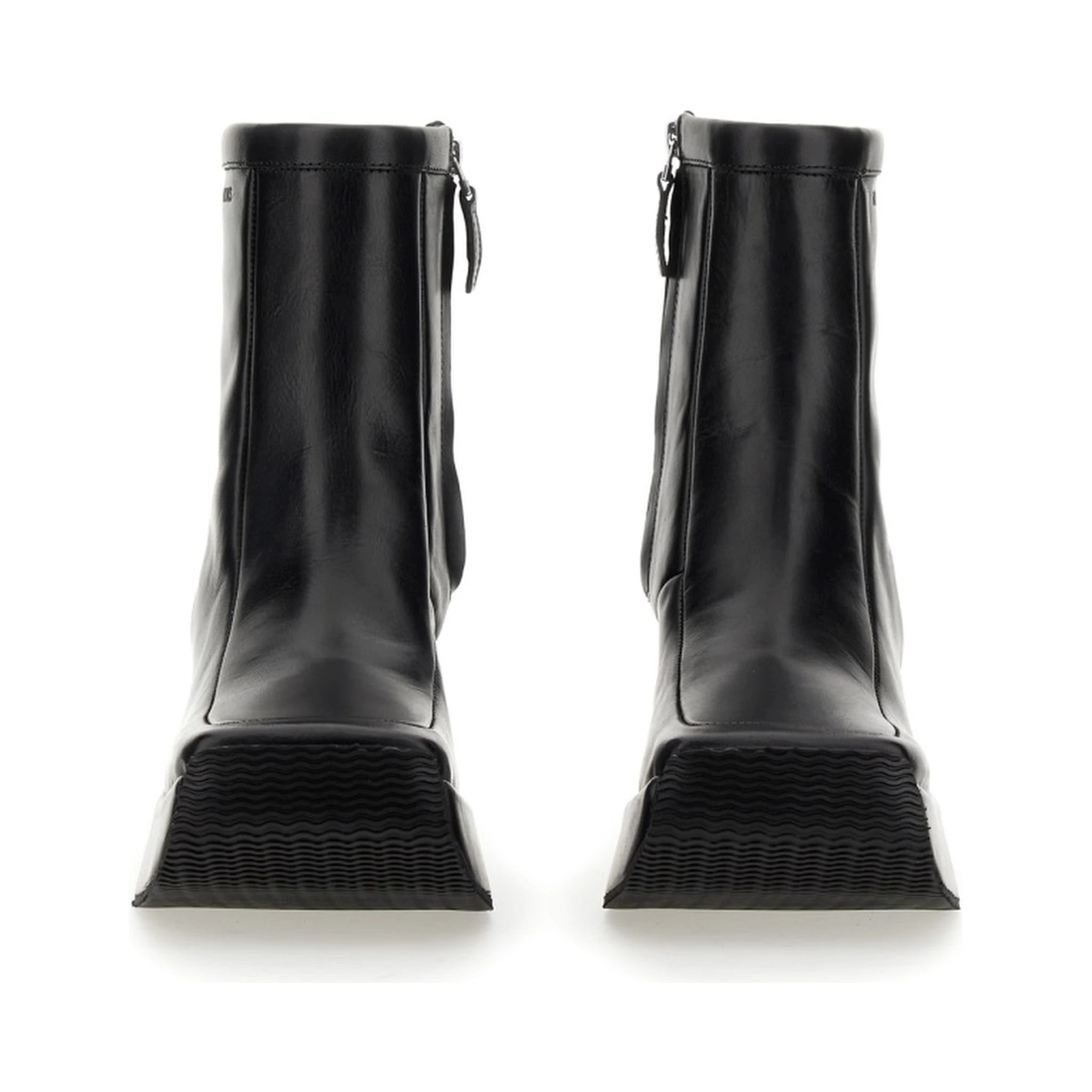 ANKLE BOOT WITH SQUARE TOE