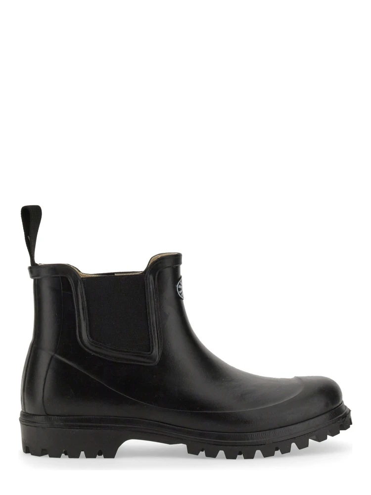 RUBBER BOOT