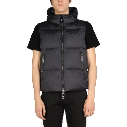 HOODED VEST