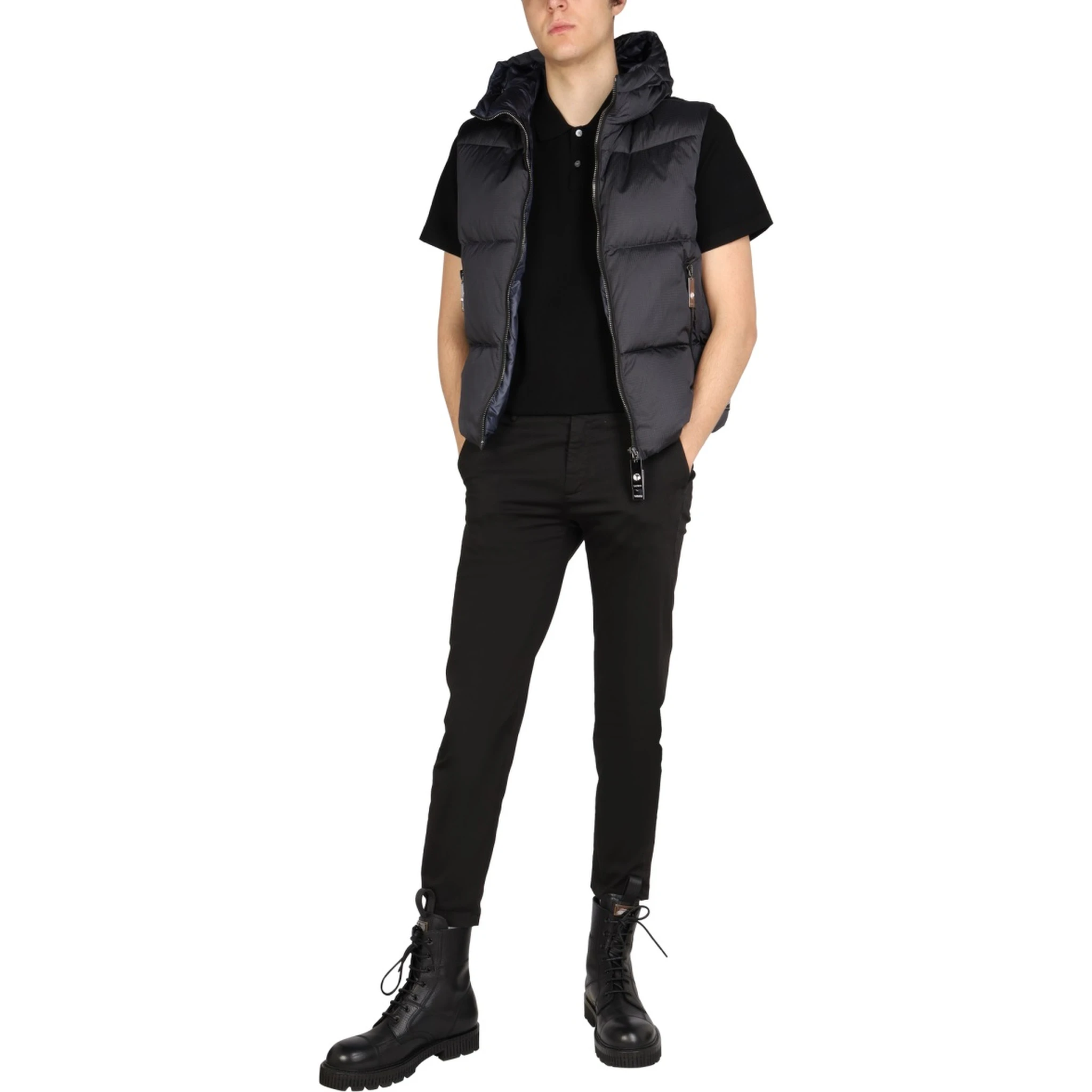 HOODED VEST