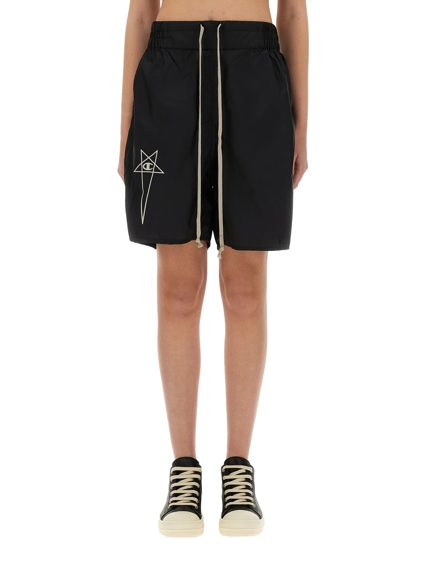 SHORTS WITH LOGO