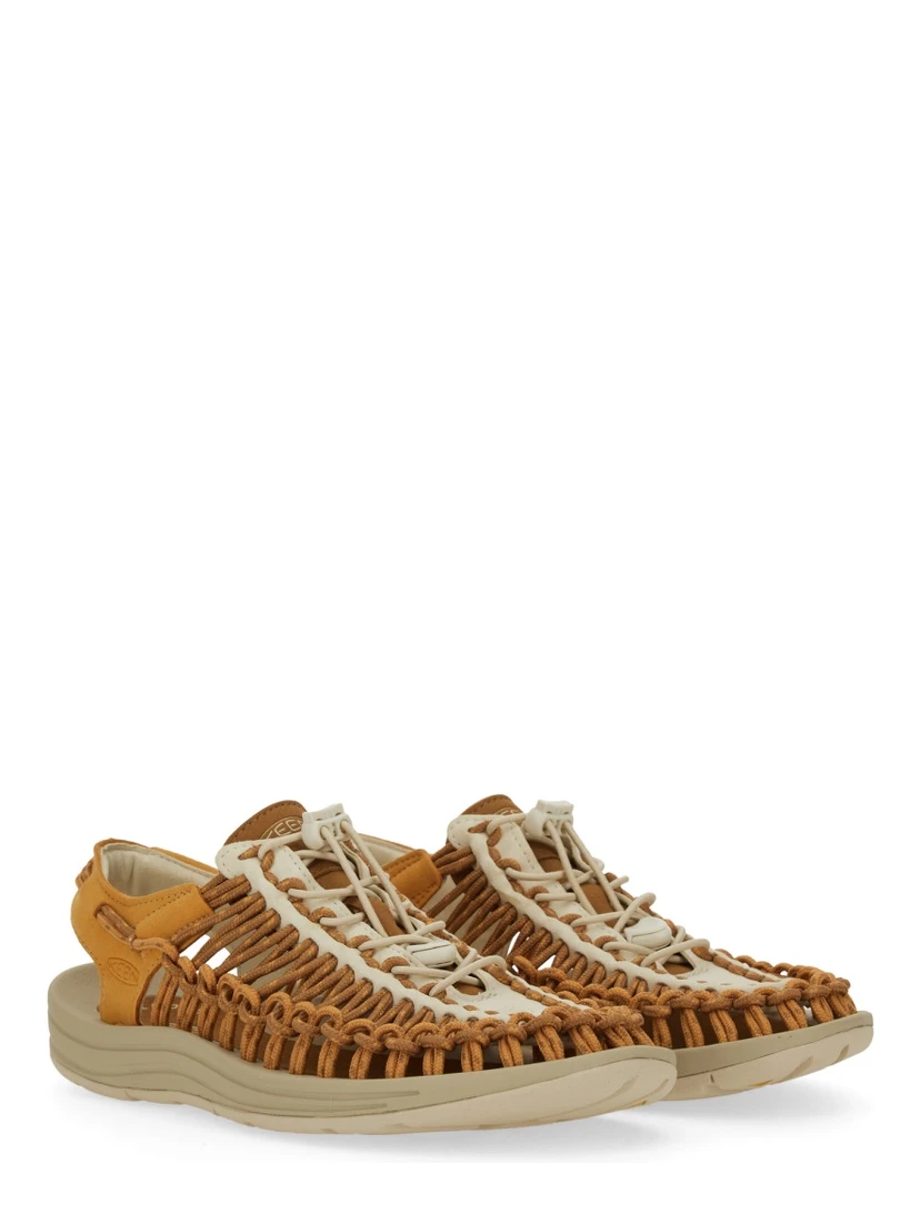 "UNEEK W-OAK" SANDAL