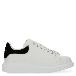 OVERSIZED SNEAKER