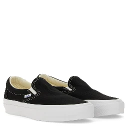 "SLIP-ON PREMIUM 98" SNEAKER