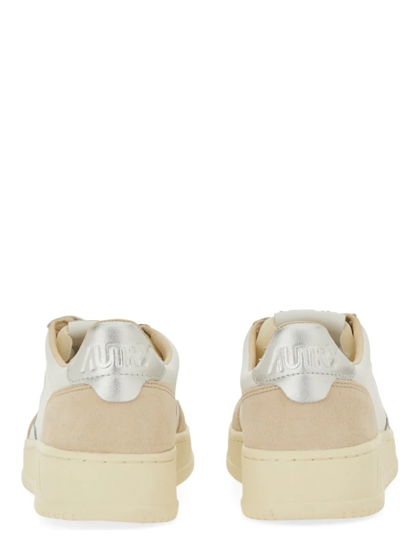 MEDALIST LOW SNEAKER