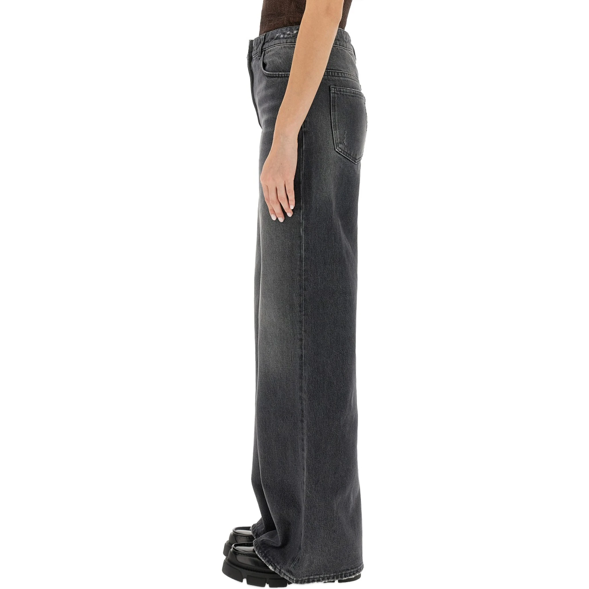 OVERSIZE JEANS