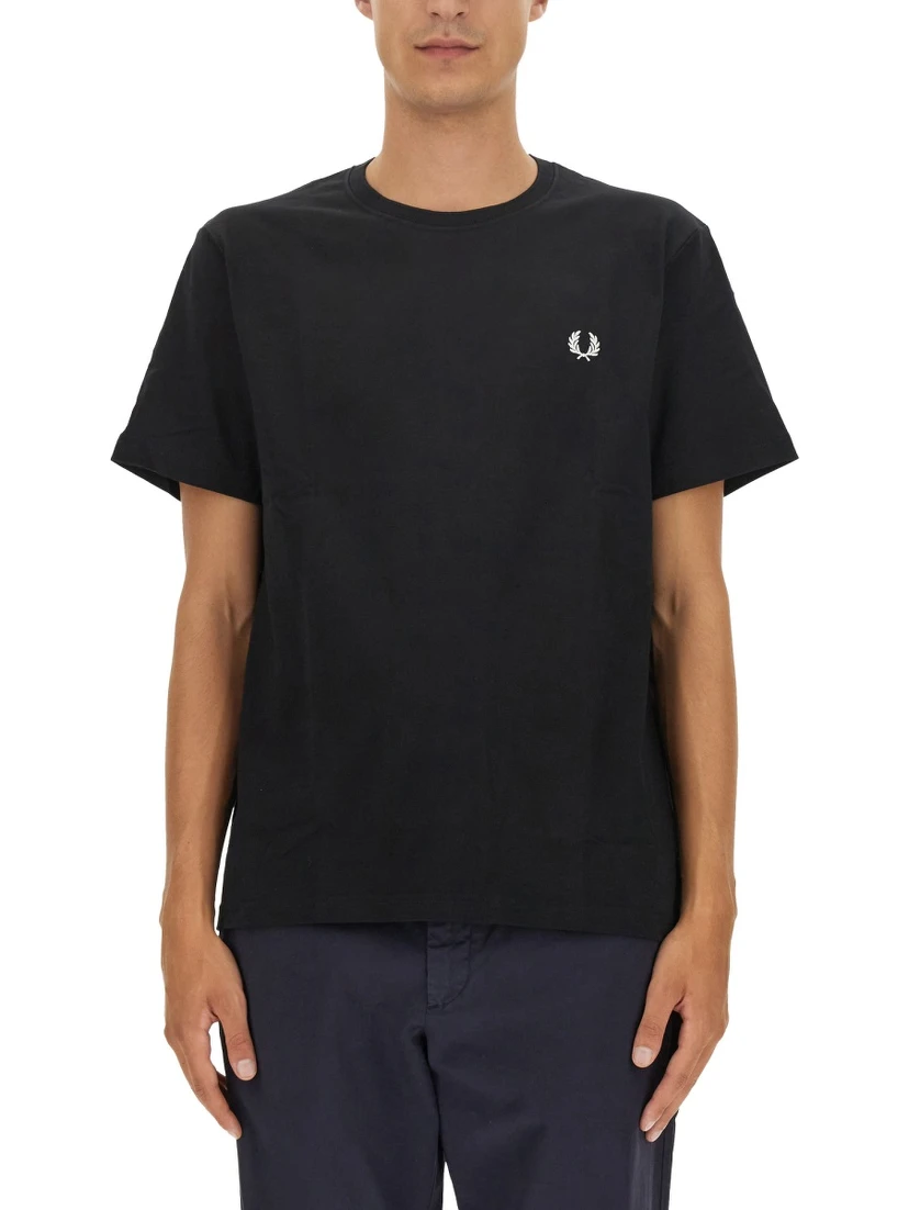 T-SHIRT WITH LOGO