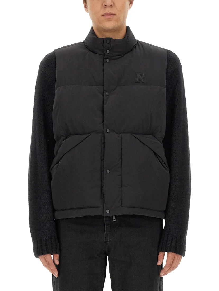 NYLON VEST.