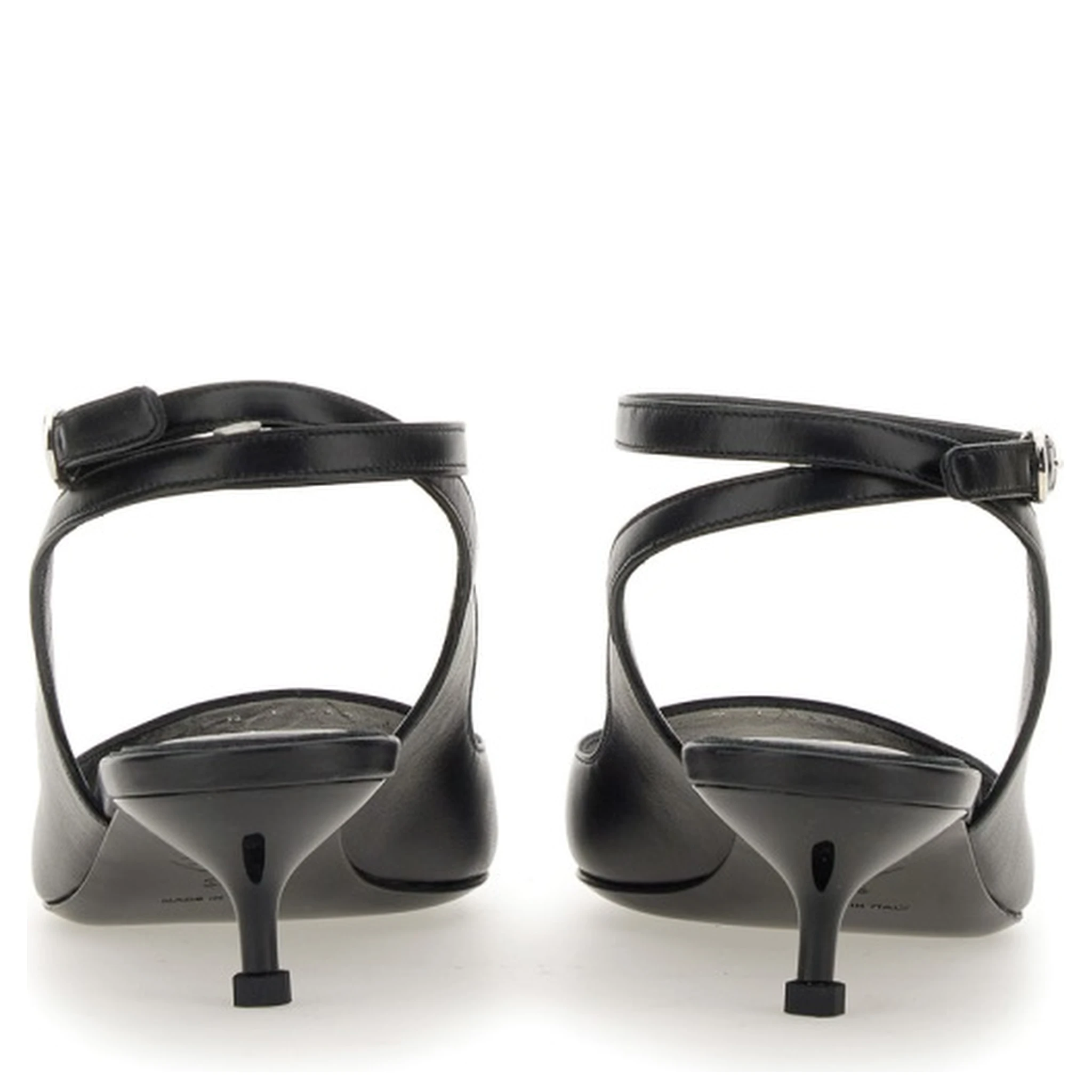 PUNK SANDAL.
