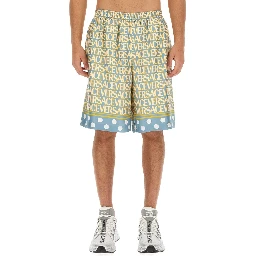 SHORTS WITH LOGO