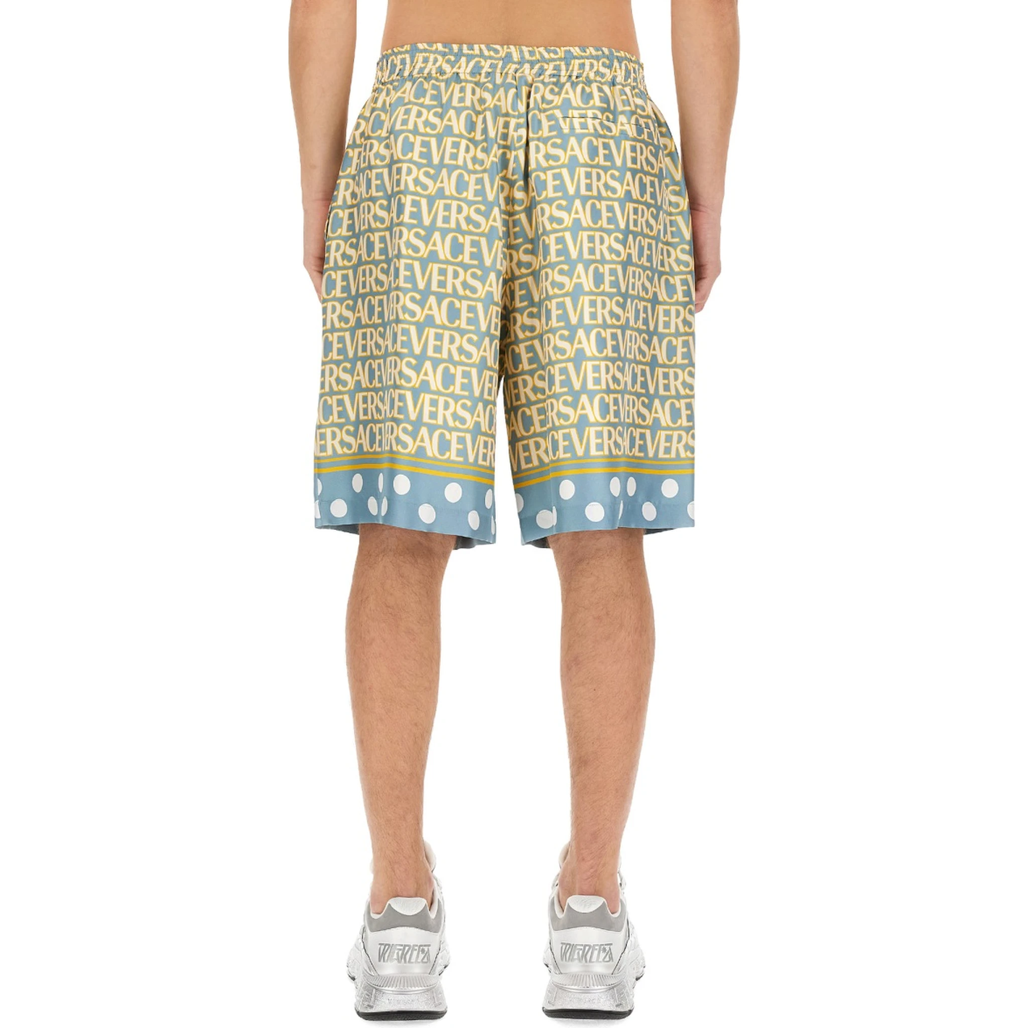 SHORTS WITH LOGO