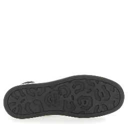SNEAKER WITH LOGO